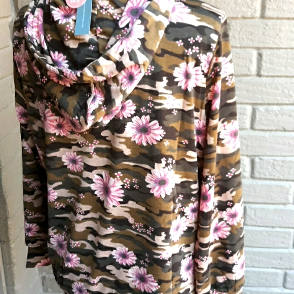NWT BAILEY'S BLOSSOMS HOODIE - Picture 4 of 9